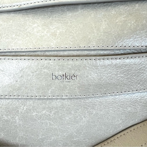 BOTKIER Logan Smooth Light Gray Leather Zip Detailed Hobo Shoulder Bag Tote - Picture 11 of 16